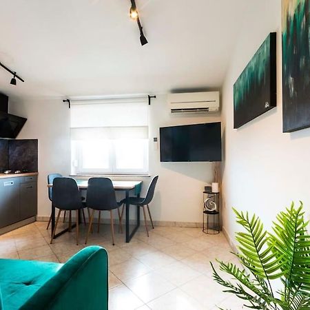 Apartman Smaragd Fažana Exterior foto